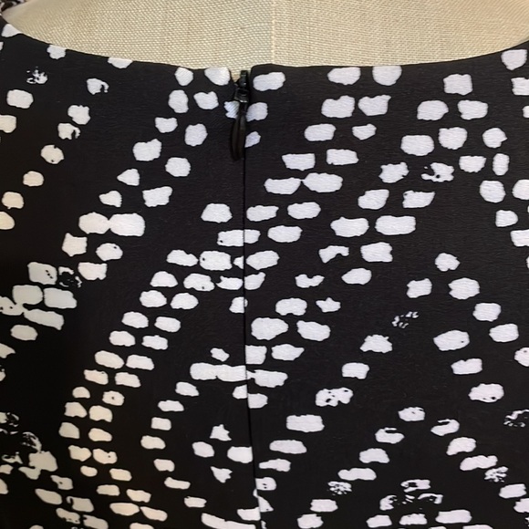 Mario Serrani sleeveless below knee sheath dress - Picture 5 of 7